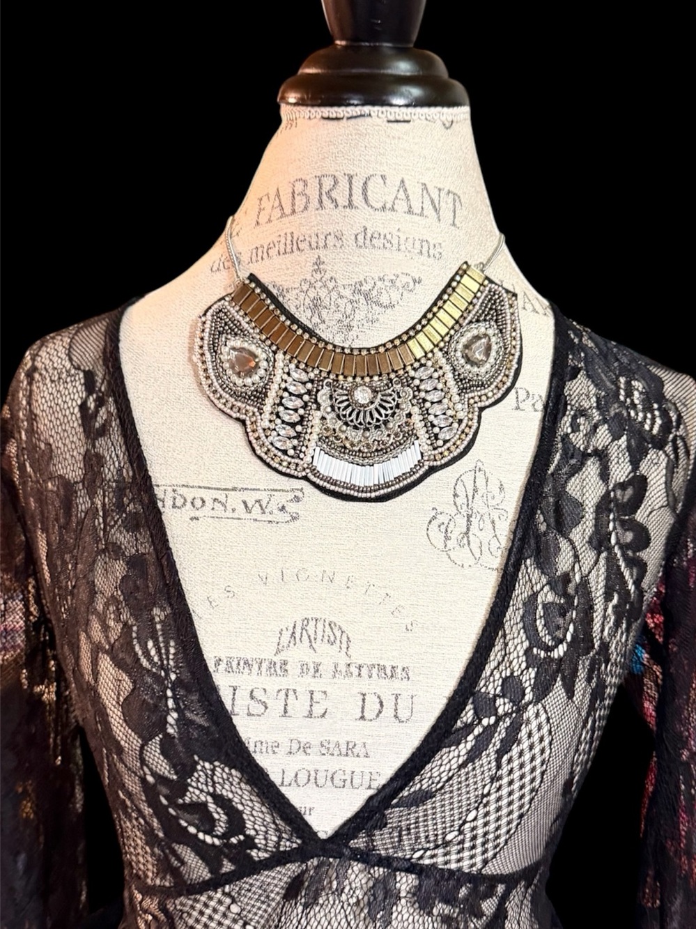 Art Deco Statement Necklace featuring Intricate Metallic Beadwork